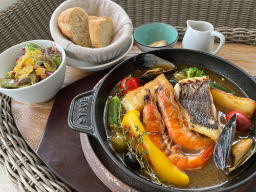 シェフ自慢のブイヤベースランチ