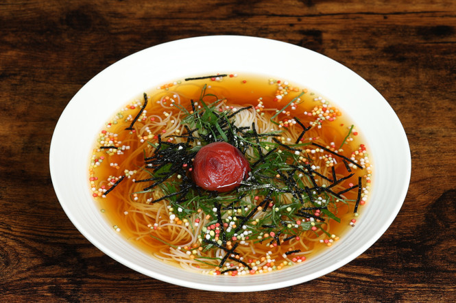 冷やし梅シソ素麺