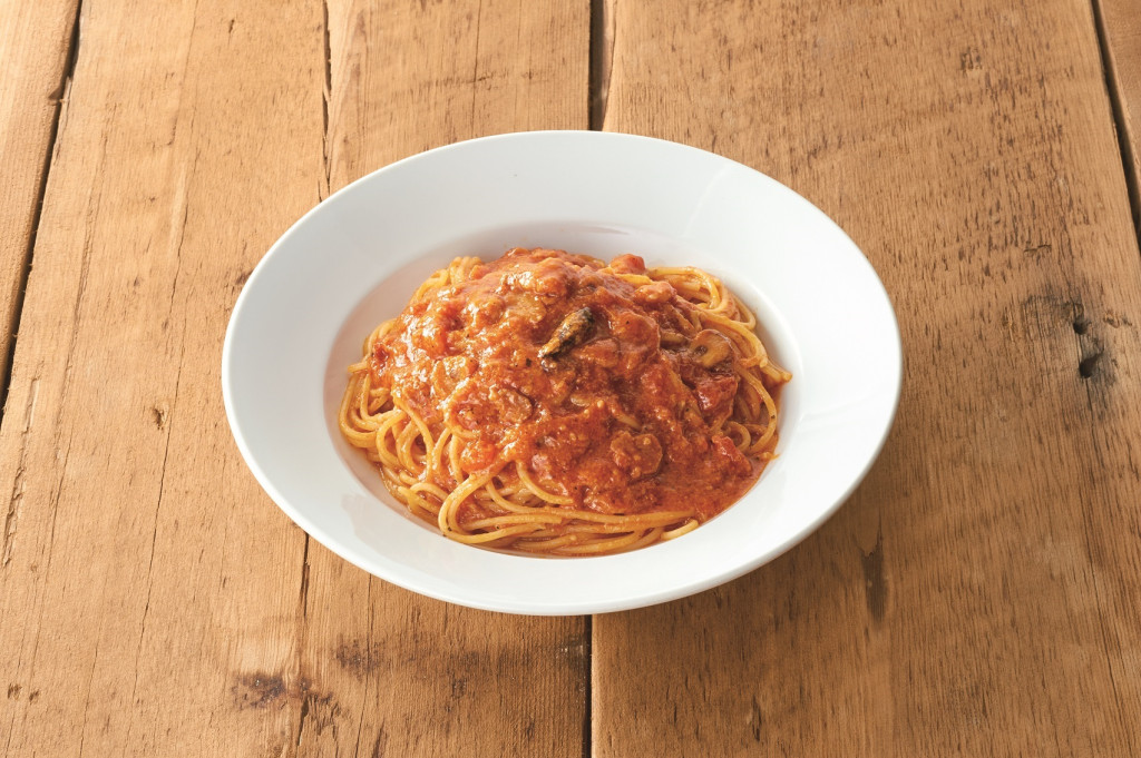 トマトとニンニクのパスタ